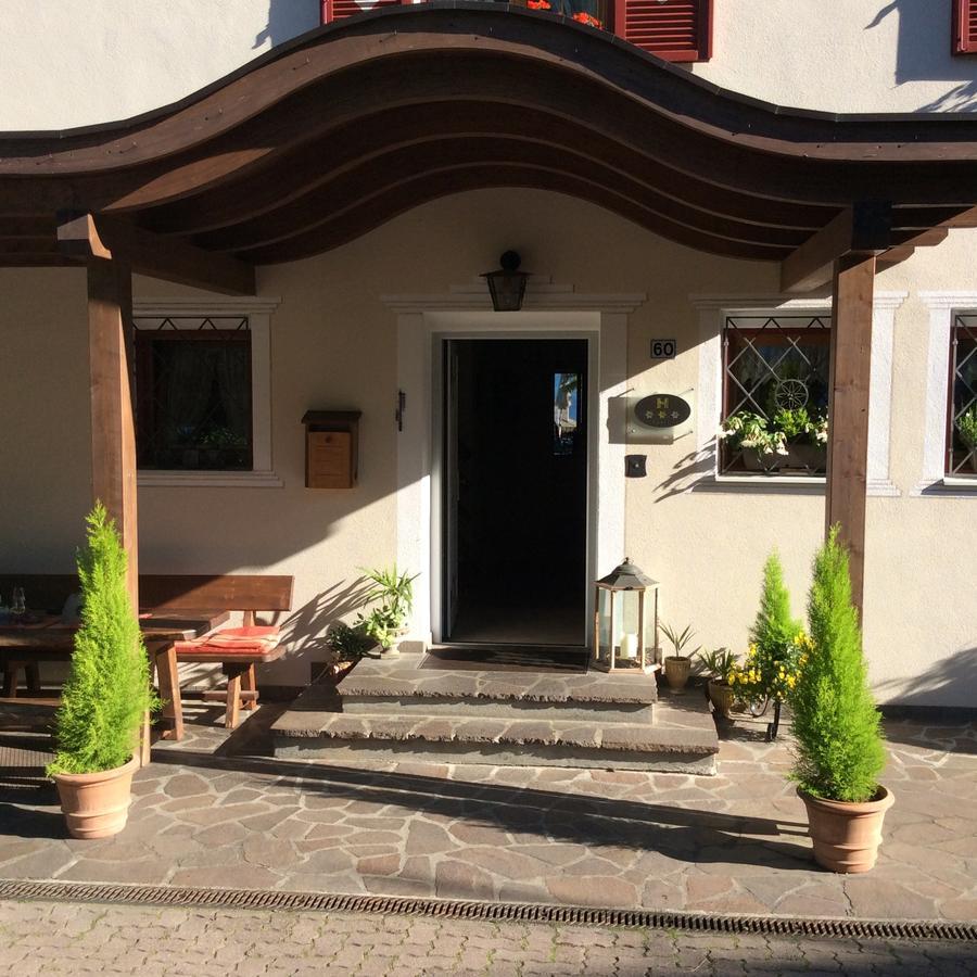 Hotel Garni Paler 蒂鲁罗 外观 照片